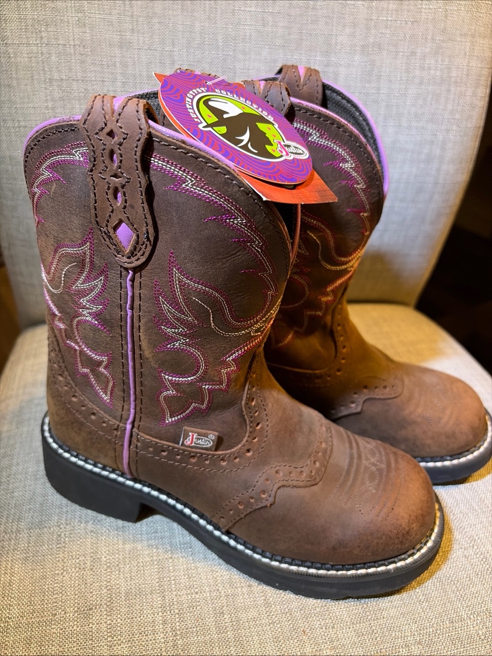 Justin Gypsy Women’s Boots Size 6 Pink Brown New With Tags No Box